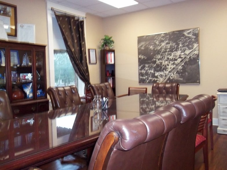More Photos Of 1808 Front St, Slidell Office For Lease