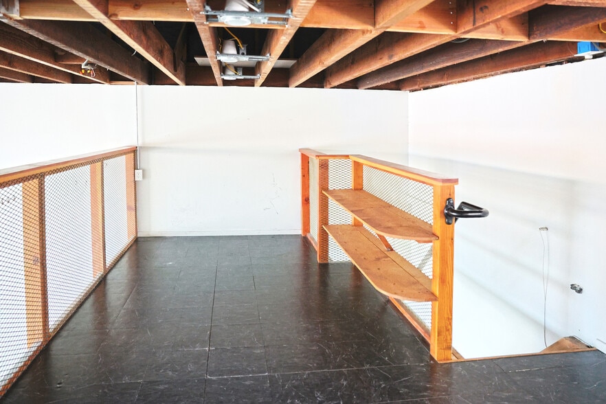 More Photos Of 2447 Sacramento St, Berkeley Freestanding For Lease