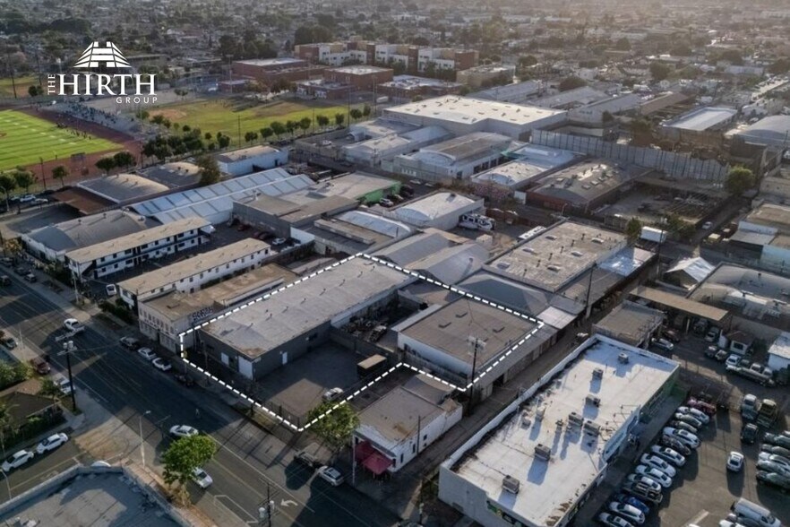 More Photos Of 8625 Avalon Blvd, Los Angeles Distribution For Lease