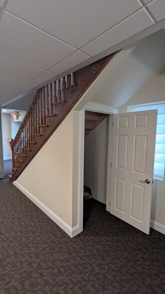 More Photos Of 22100 Mastick Rd, Fairview Park Office For Sale