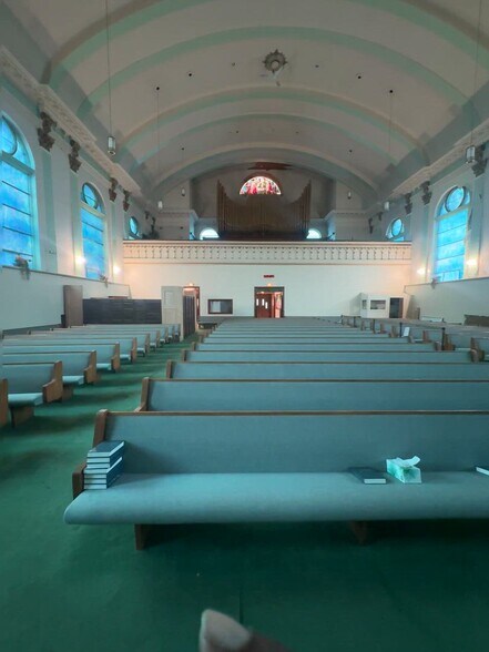 More Photos Of 5001 S Hermitage Ave, Chicago Religious Facility For Sale