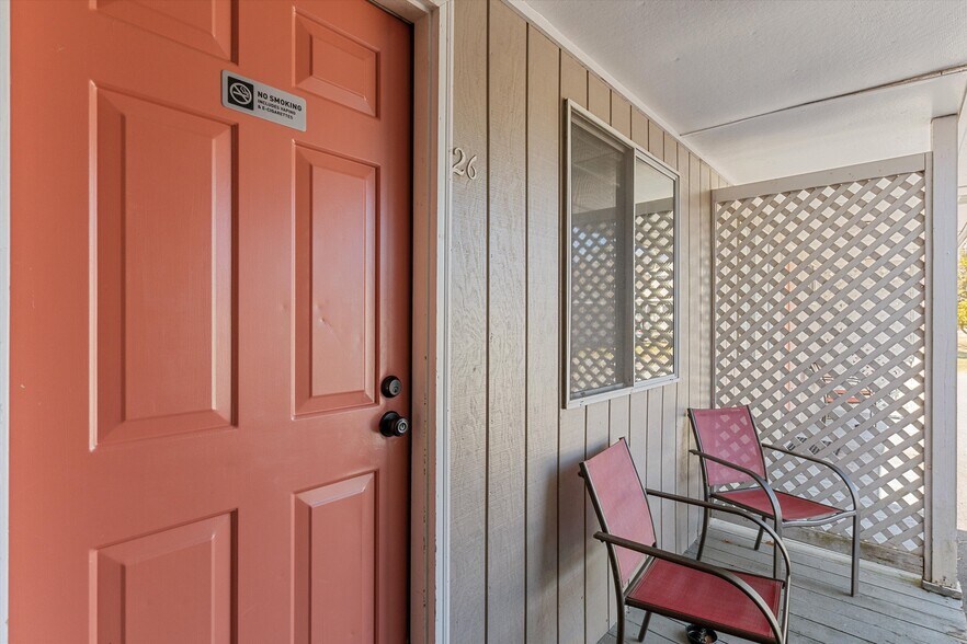 More Photos Of 82 Beach Rd, Salisbury Hospitality For Sale