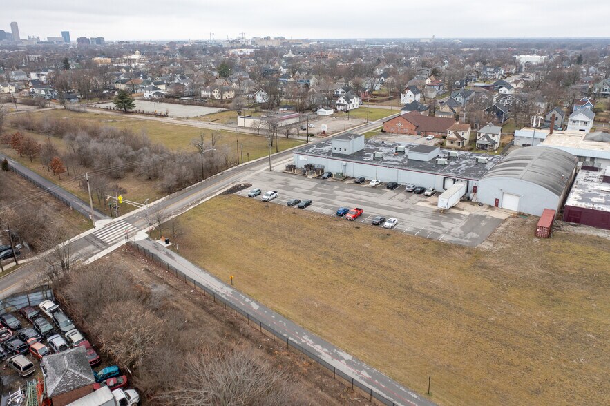 More Photos Of 1002 E 25th St, Indianapolis Manufacturing For Lease