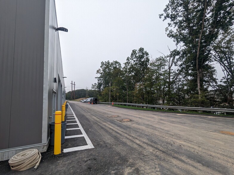 More Photos Of 275 Washington St, Franklin Unknown For Lease