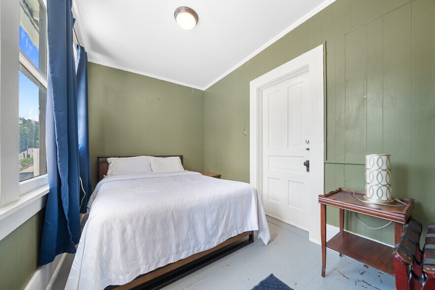 More Photos Of 741 Park Ave, Hot Springs Hotel For Sale