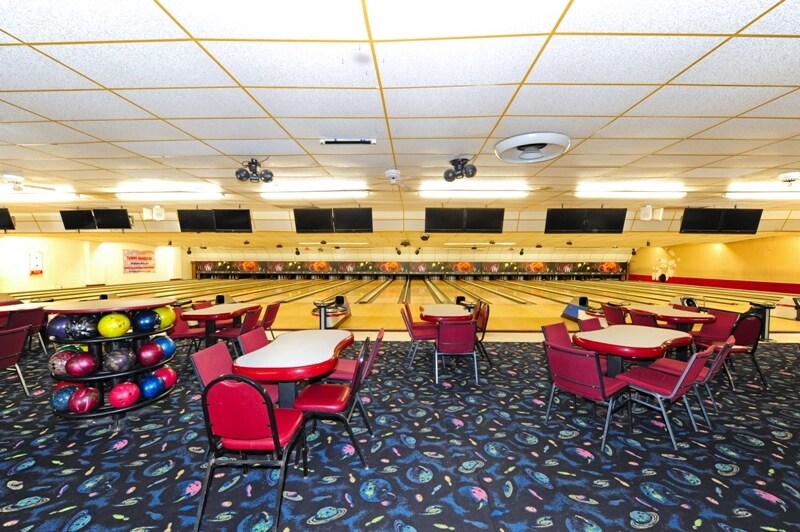 More Photos Of 109 Stockbridge Rd, Great Barrington Bowling Alley For Sale