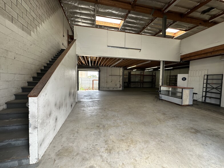 More Photos Of 7637 North St, Lemon Grove Service For Lease
