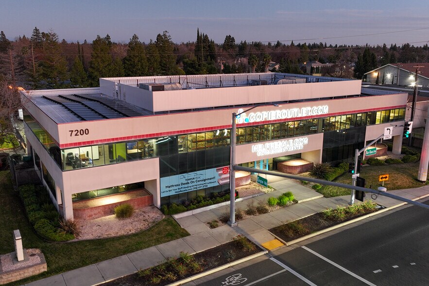 More Photos Of 7200 Fair Oaks Blvd, Carmichael Office Residential For Sale