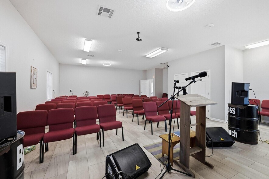More Photos Of 11540 HWY 69, Whitewright Religious Facility For Sale