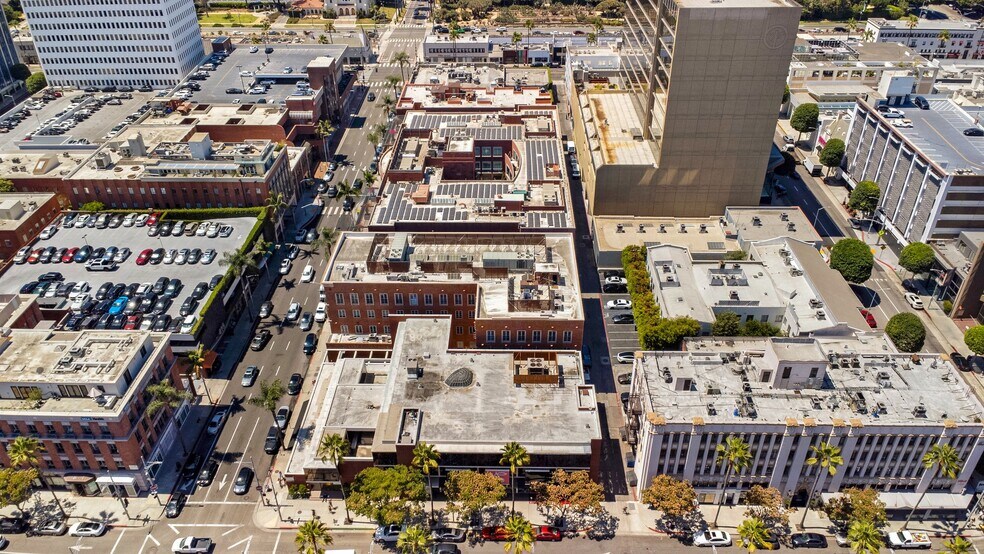 More Photos Of 9625-9647 Brighton Way, Beverly Hills Coworking Space