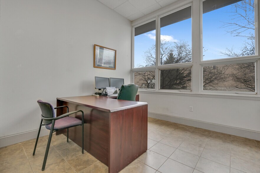 More Photos Of 38 Rainbow Ln, Sanford Warehouse For Sale