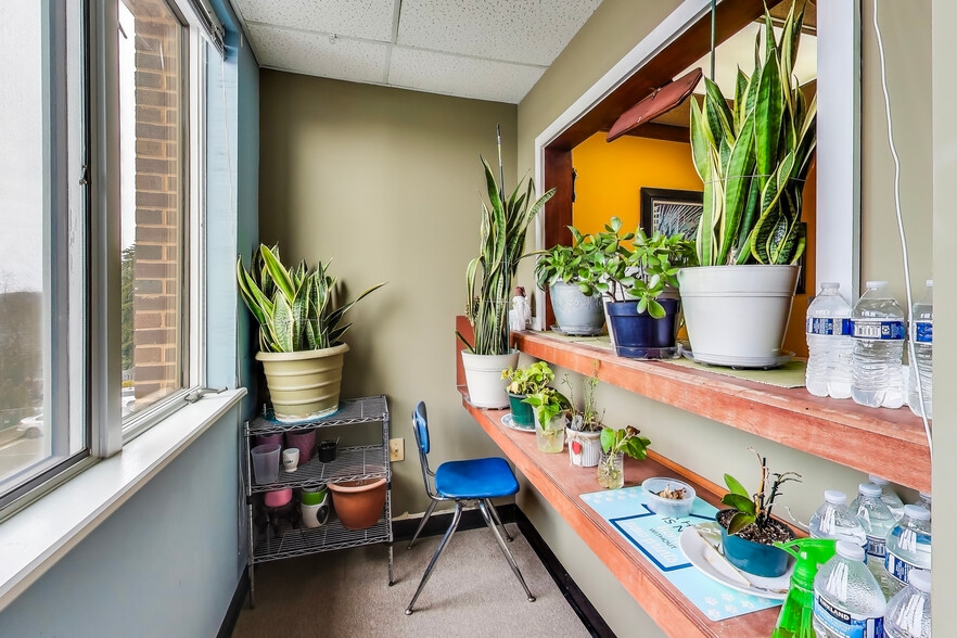 More Photos Of 6400 Seven Corners Pl, Falls Church Office For Sale