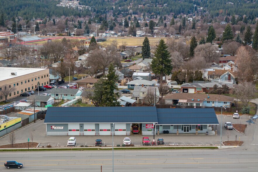 More Photos Of 8615 E Trent Ave, Spokane Valley Auto Repair For Sale