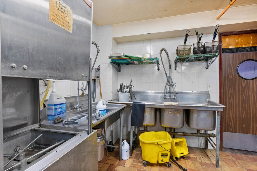 More Photos Of 1312 South St, Philadelphia Storefront Retail Residential For Sale