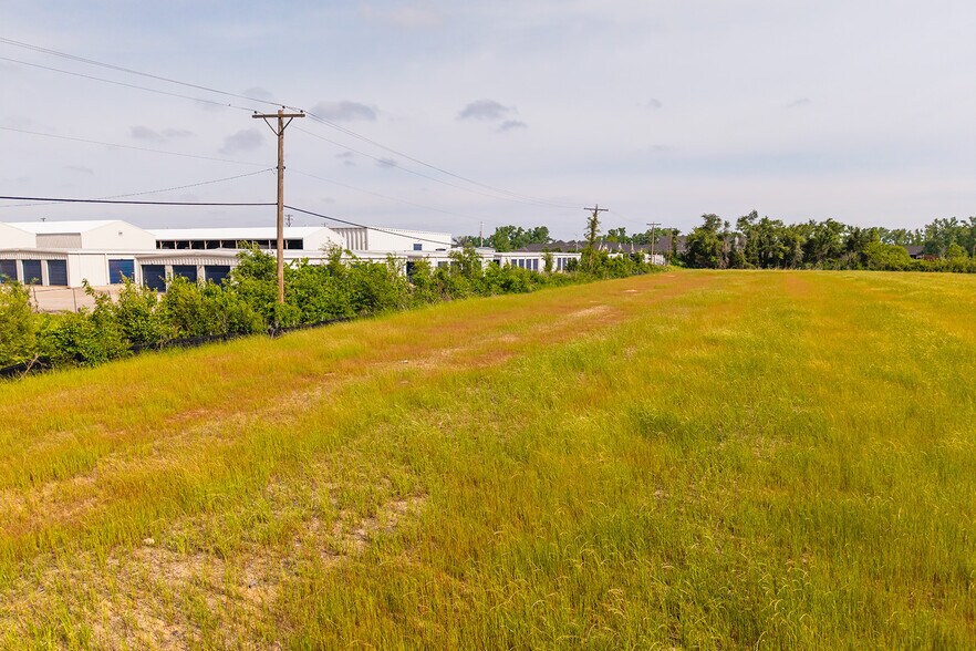 More Photos Of 12998 Kellogg St, Wichita Land For Sale