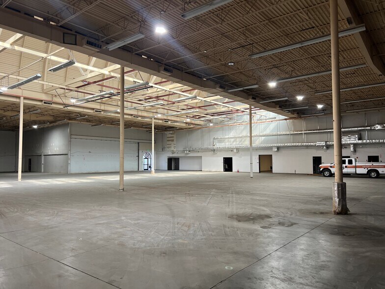 More Photos Of 115 N Del Rosa Dr, San Bernardino Warehouse For Lease