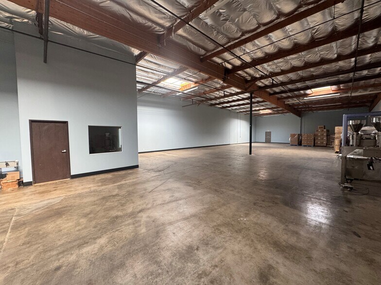 More Photos Of 17912 Cowan, Irvine Manufacturing For Lease