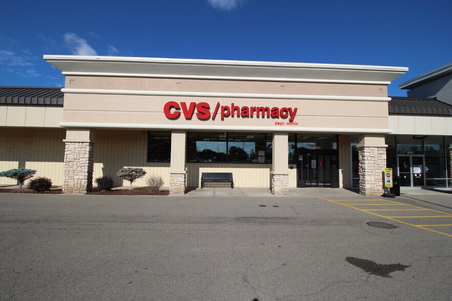 More Photos Of 4990 Main St, Amherst Unknown For Lease