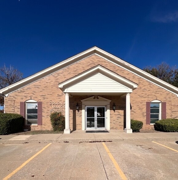 Primary Photo Of 4401-4405 NW 4th St, Oklahoma City Medical For Sale
