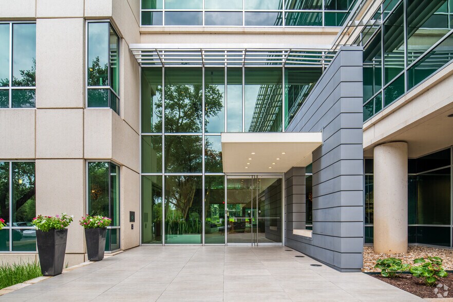 More Photos Of 12301 Research Blvd, Austin Office For Lease