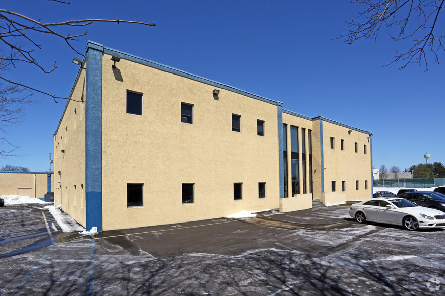 Primary Photo Of 271 Bethlehem Pike, Colmar Office For Lease