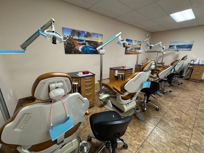 More Photos Of 1696 S Military Trl, West Palm Beach Medical For Lease