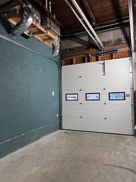 More Photos Of 10-12 Park St, Winchester Flex For Lease