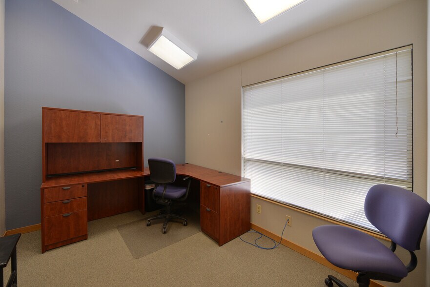 More Photos Of 724 Whalers Way, Fort Collins Office For Sale