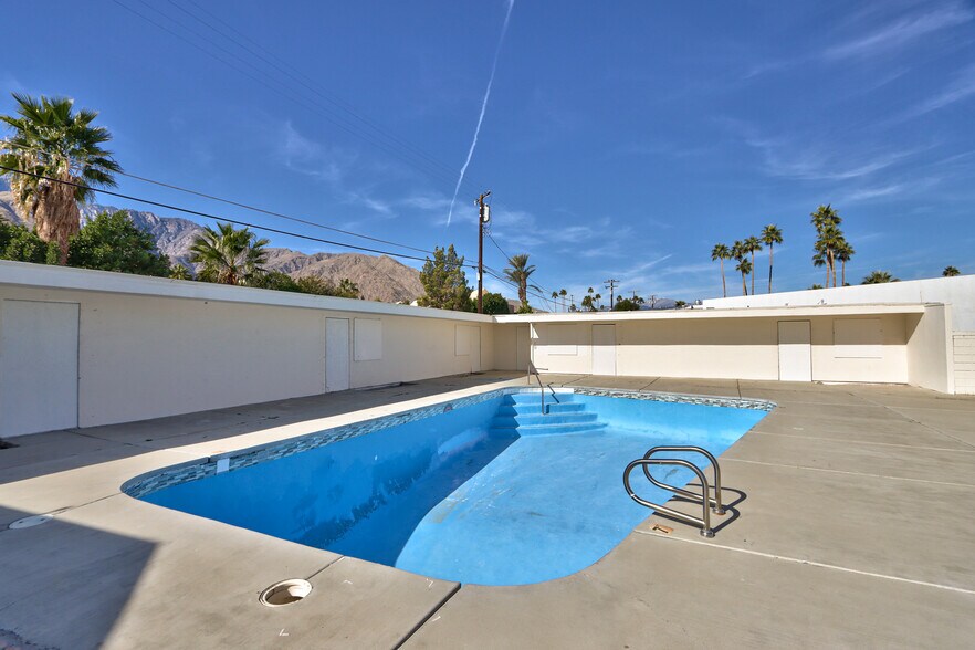 More Photos Of 2249 N Palm Canyon Dr, Palm Springs Hotel For Sale