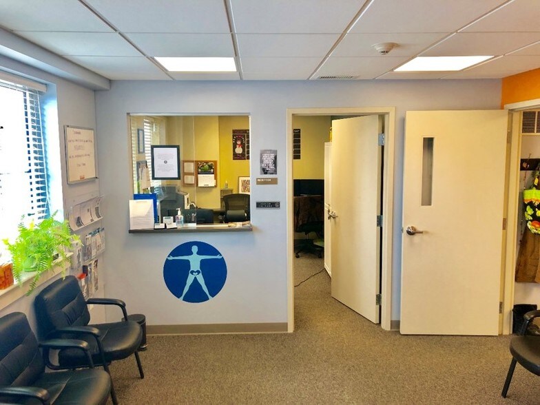 More Photos Of 5750 Post Rd, East Greenwich Medical For Lease