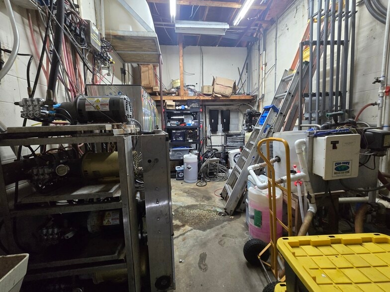 More Photos Of 745 S Wickham Rd, Melbourne Carwash For Sale