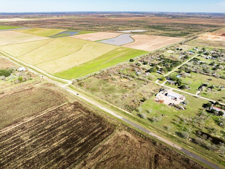 More Photos Of 3769 Bermuda dr, Brookshire Land For Lease