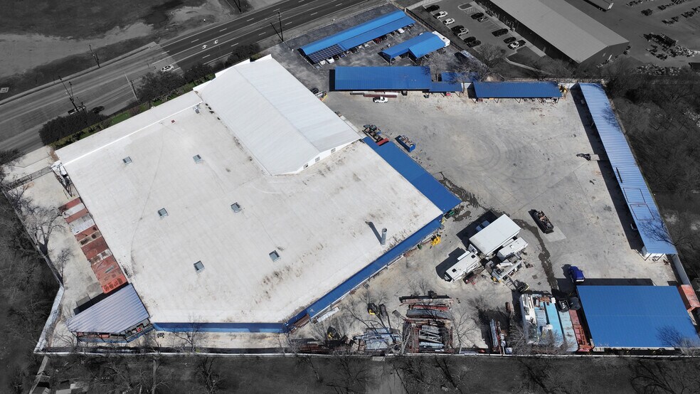 More Photos Of 5700 E Belknap St, Haltom City Warehouse For Sale