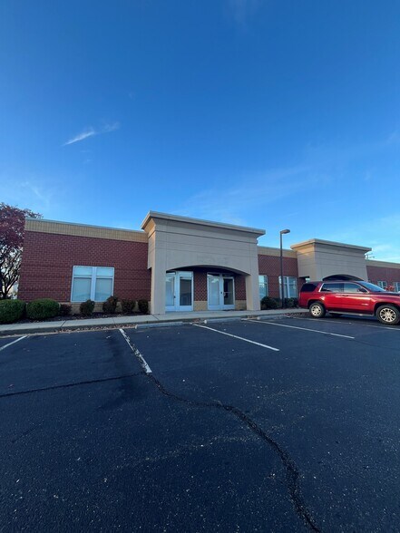 More Photos Of 11225 Nuckols Rd, Glen Allen Office For Lease