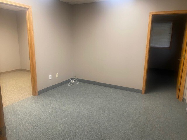 More Photos Of 3220 NE 6th Ave, Rochester Office For Lease