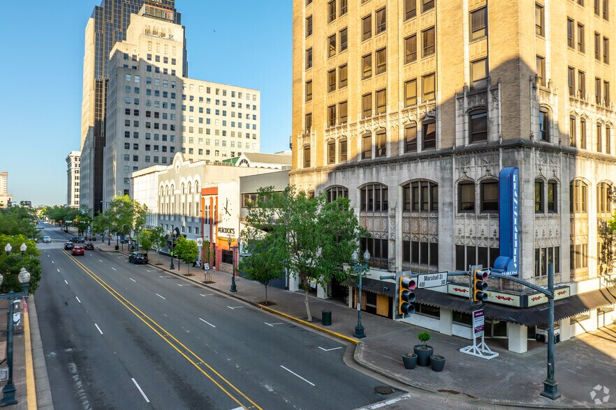 More Photos Of 509 Marshall St, Shreveport Office For Sale