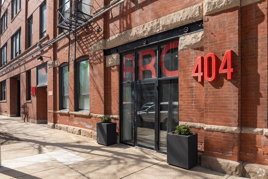 More Photos Of 400-420 N May St, Chicago Loft Creative Space For Lease