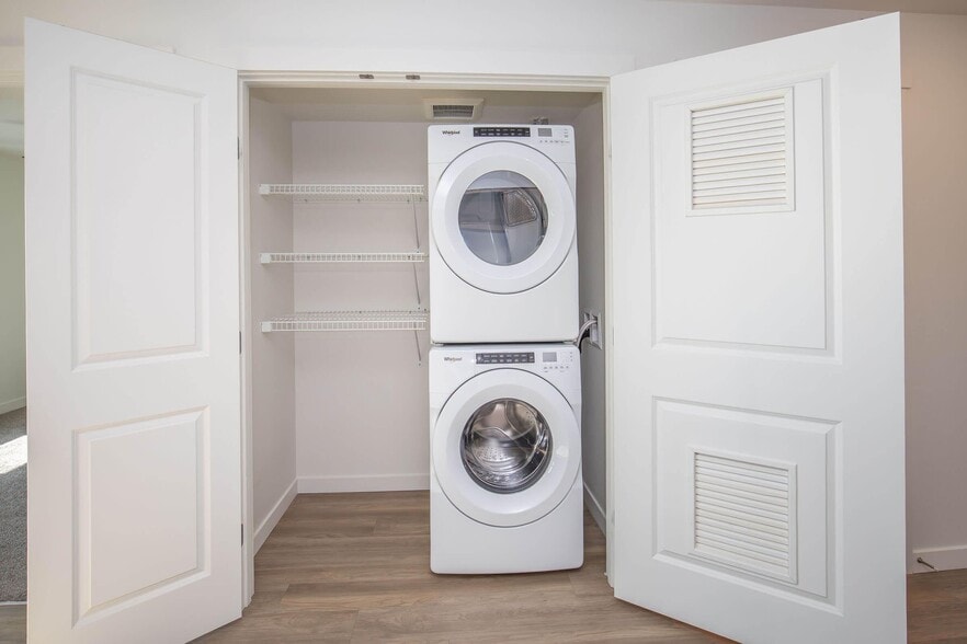 More Photos Of 15300 33rd Ave S, Seatac Apartments For Lease