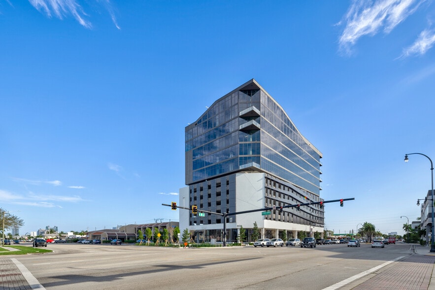 More Photos Of 800 N Federal Hwy, Hallandale Beach Medical For Lease