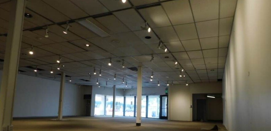 More Photos Of 101 E Grand Ave, Escondido Storefront For Lease