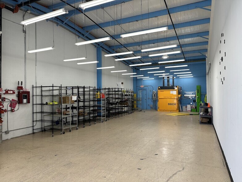 More Photos Of 1550 Tileston Rd, Saint Cloud Warehouse For Sale