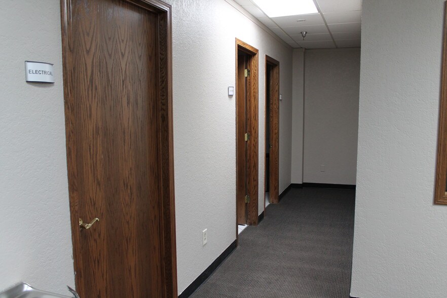 More Photos Of 1501 Centre St, Rapid City Office For Lease