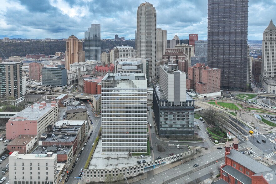 More Photos Of 112 Washington Pl, Pittsburgh Office Residential For Lease