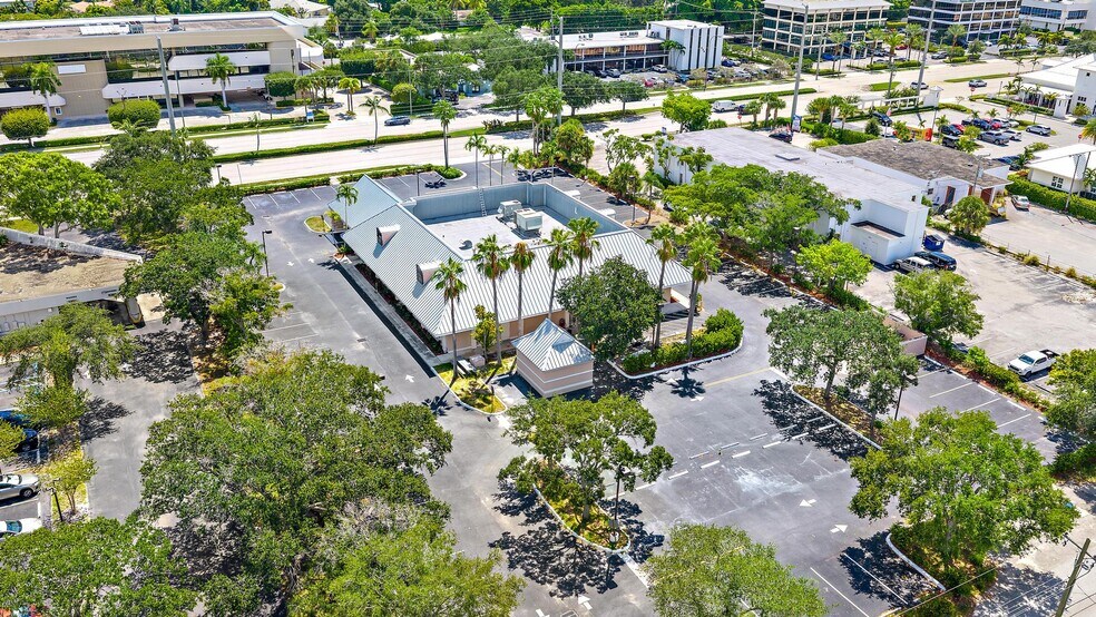 More Photos Of 661 US Highway 1, North Palm Beach Storefront Retail Office For Sale
