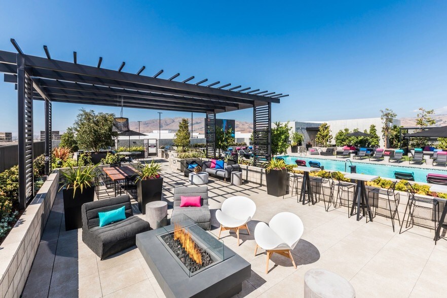 More Photos Of 1365 McCandless Dr, Milpitas Multifamily For Sale