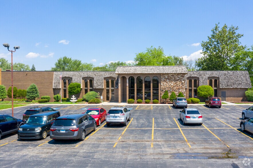More Photos Of 6420 W 127th St, Palos Heights Office For Lease