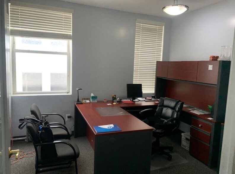 More Photos Of 4510 Court Sq, Long Island City Office For Lease
