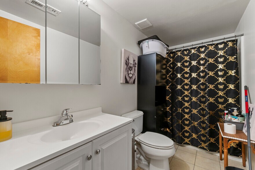 More Photos Of 3344 E Baltimore St, Baltimore Storefront Retail Residential For Sale