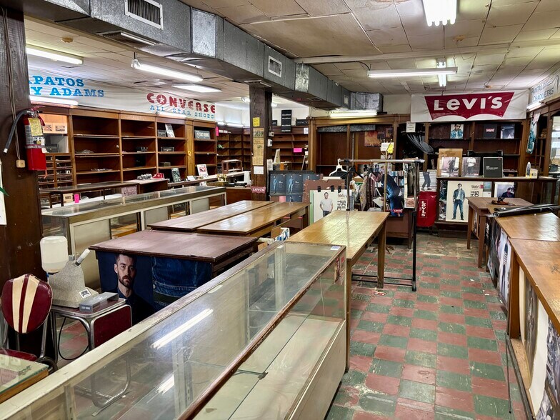 More Photos Of 6535-6639 Harrisburg Blvd, Houston Storefront For Sale