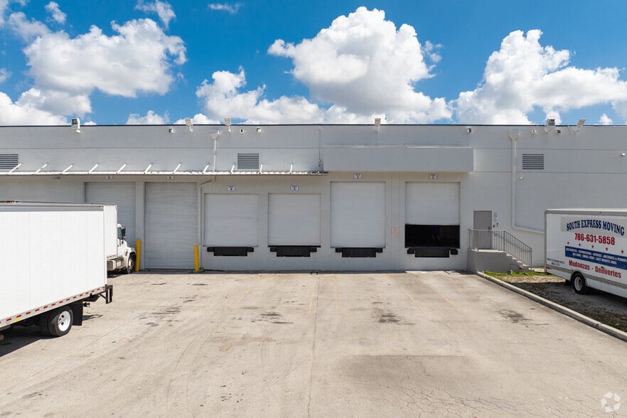 More Photos Of 2900 NW 112th Ave, Miami Warehouse For Lease